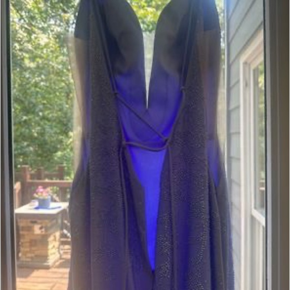 Beautiful Lilac/Purple Dress - Picture 5 of 7